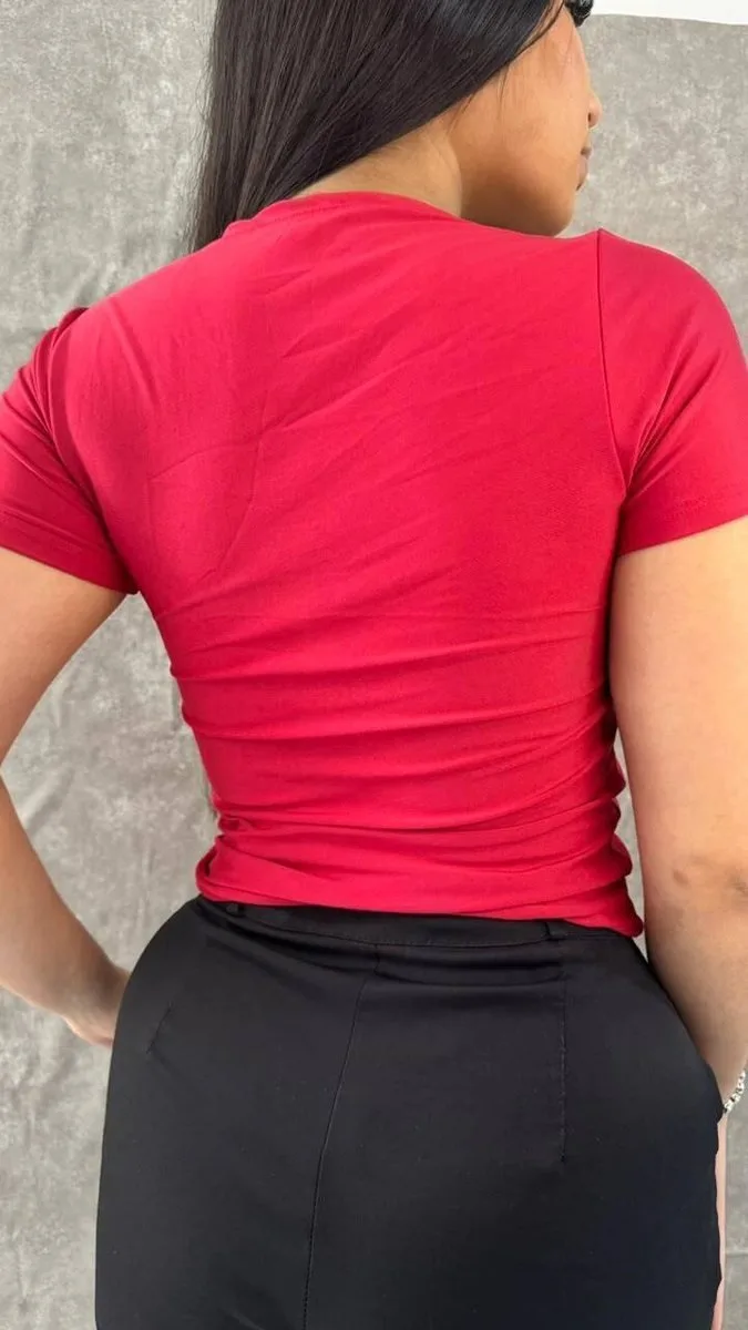 Blusa Gola Quadrada em Suplex Vermelha - foto 3