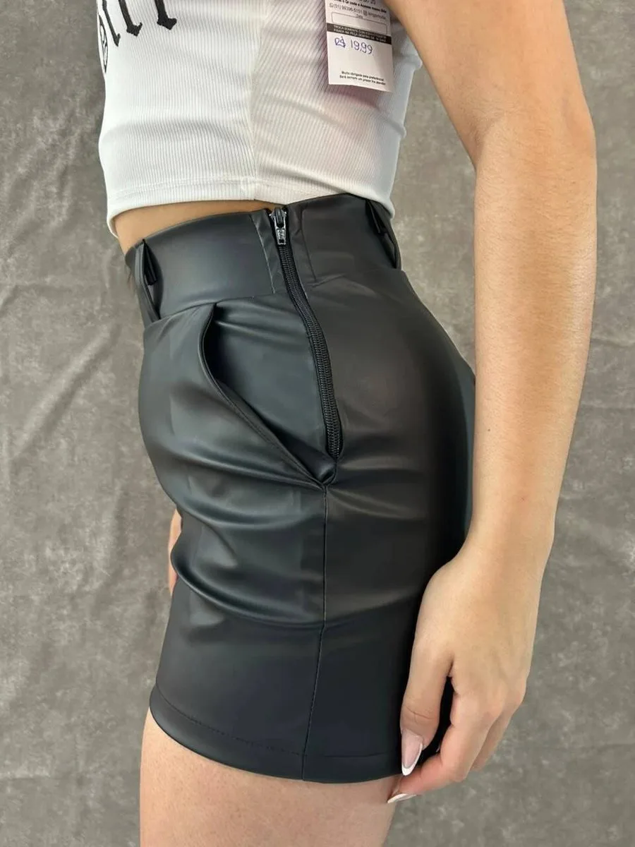 Short Courino Com Zíper Na Lateral Preto - foto 2