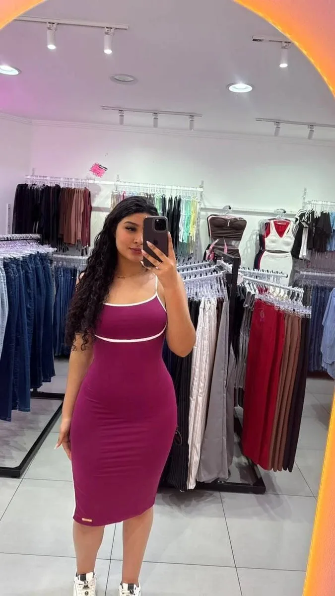 Vestido Luxxo Em Poliamida Mid Com Alcinha e Detalhe Na Costura Branco Com Vinho - foto 1