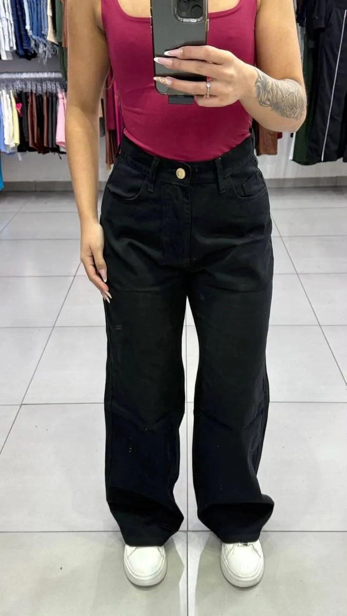 Calça Jeans Wide Leg Lisa Black Botão Dourado - foto 1