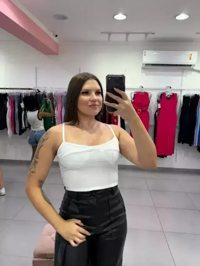 Cropped Canelado Meia Taça Com Alça Fina Branco - foto 1