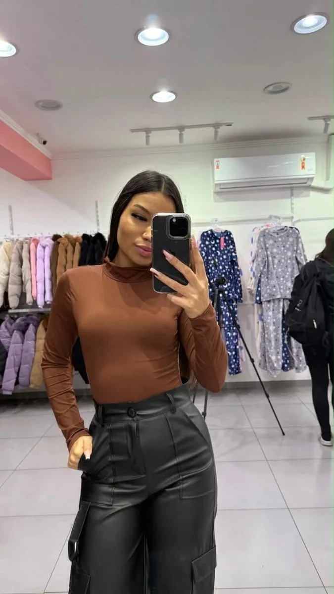Body Poliamida Com Gola Costa Nua Marrom - foto 1
