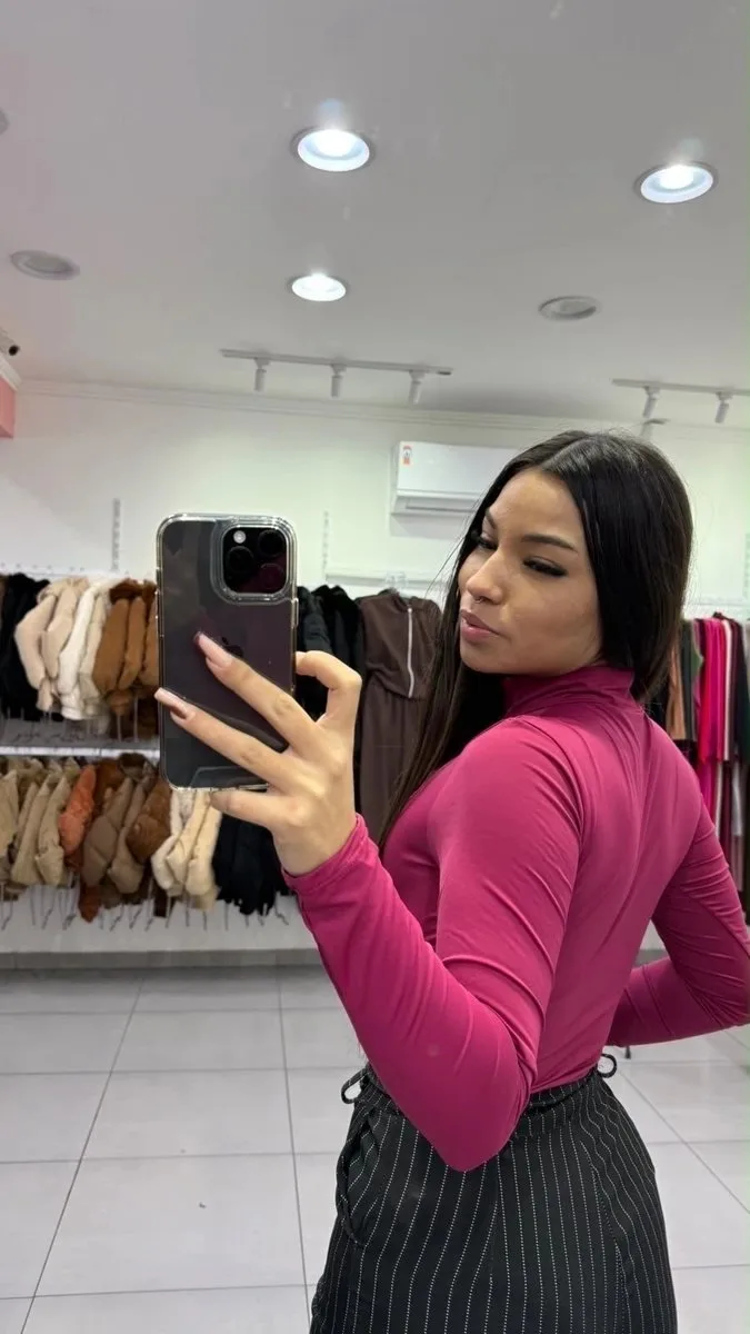 Body Poliamida Com Gola E Manga Longa Bordo - foto 2