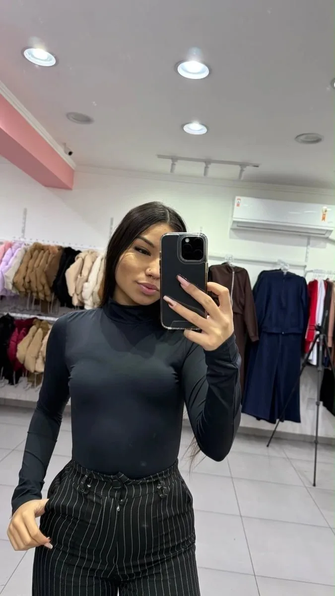 Body Poliamida Com Gola E Manga Longa Preto - foto 1