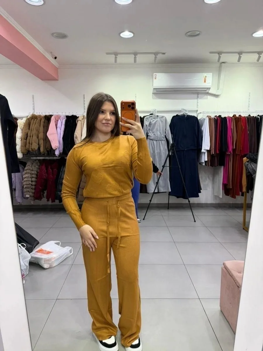 Conjunto Mousse Blusa Com Revê-lo Coração E Calça Pantalona - foto 1