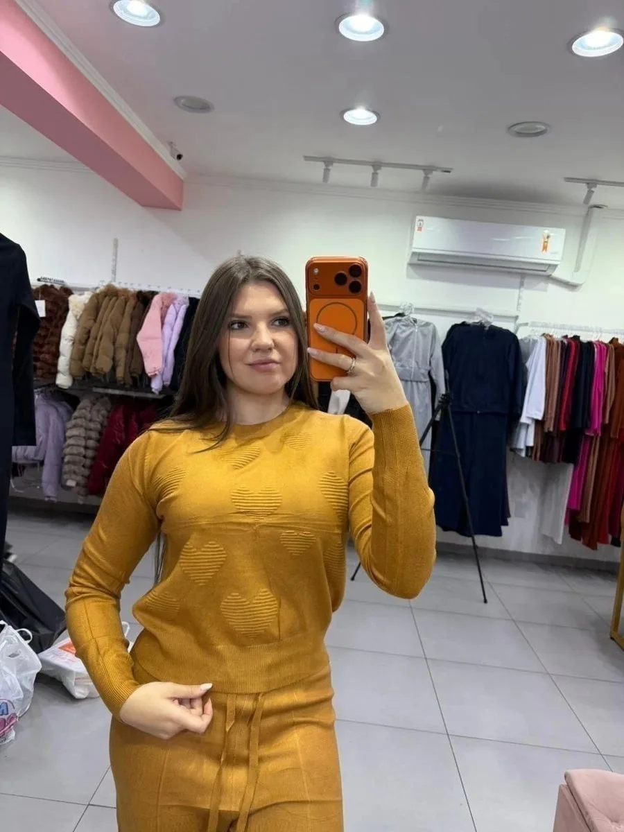Conjunto Mousse Blusa Com Revê-lo Coração E Calça Pantalona - foto 3