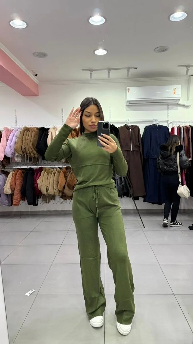 Conjunto Mousse Blusa Básica Com Calça Pantalona Verde - foto 1