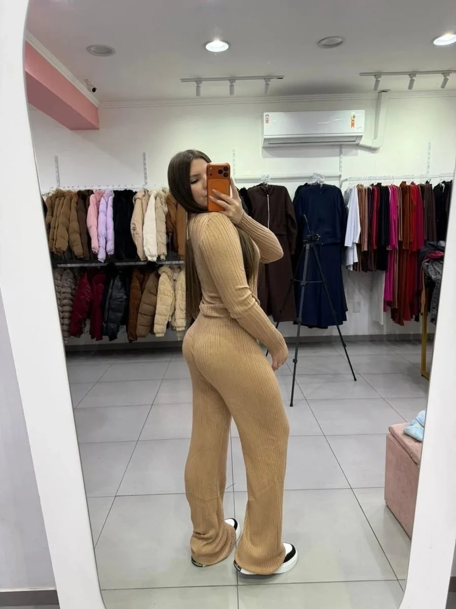 Conjunto Modal Mousse Blusa Botões Gola Polo E Calça Pantalona Nude - foto 2