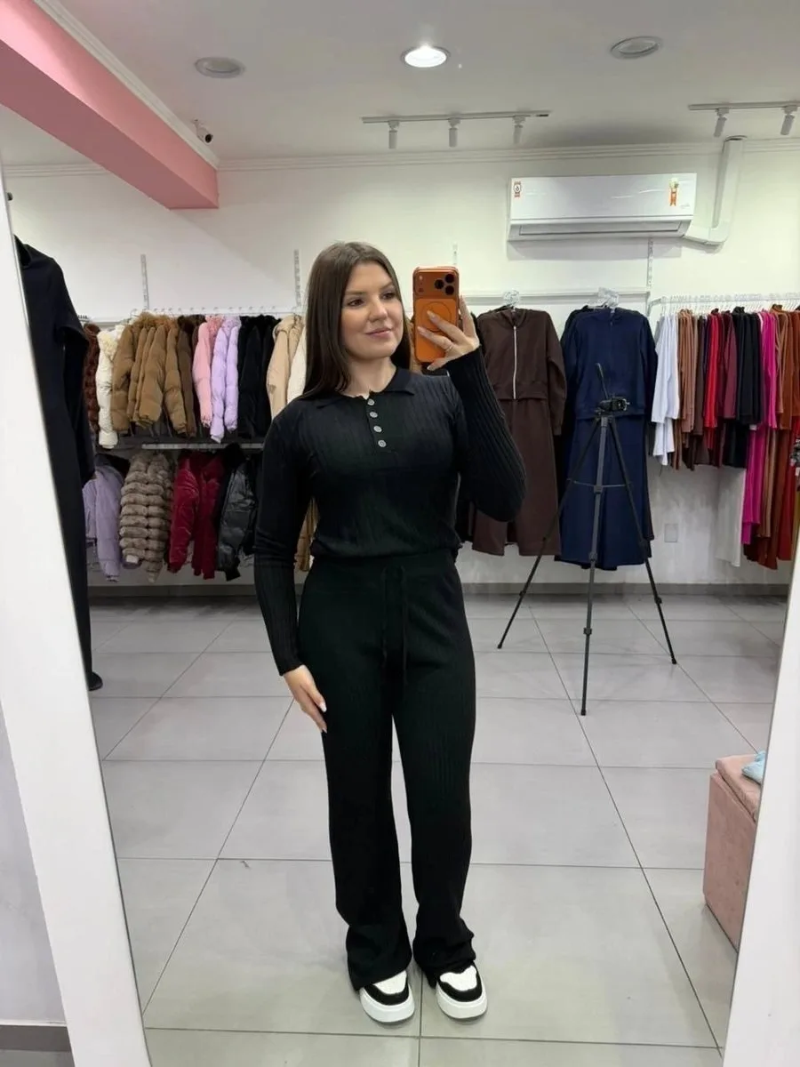 Conjunto Modal Mousse Blusa Botões Gola Polo E Calça Pantalona Preto - foto 1