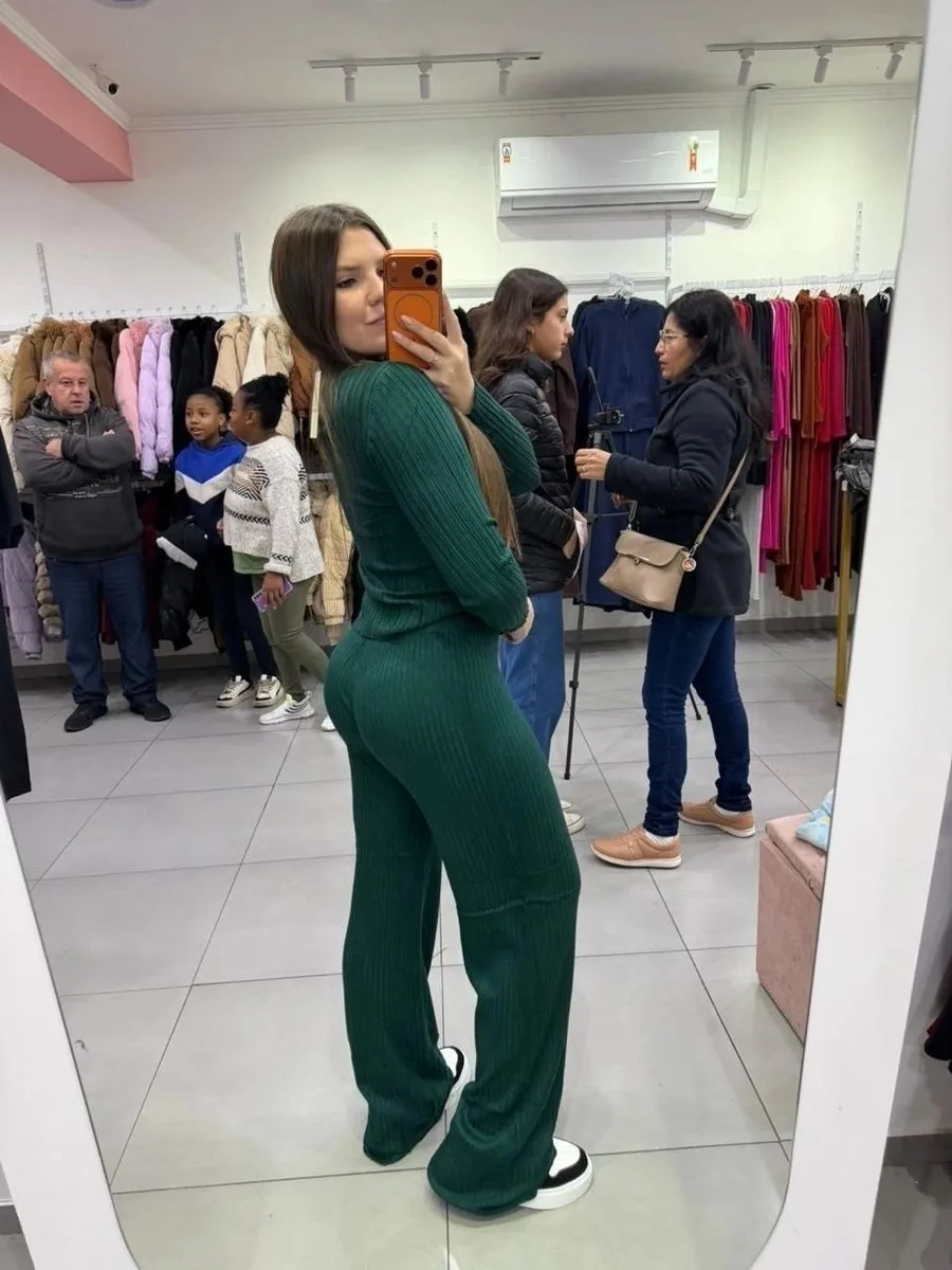 Conjunto Modal Mousse Blusa Botões Gola Polo E Calça Pantalona Verde - foto 2