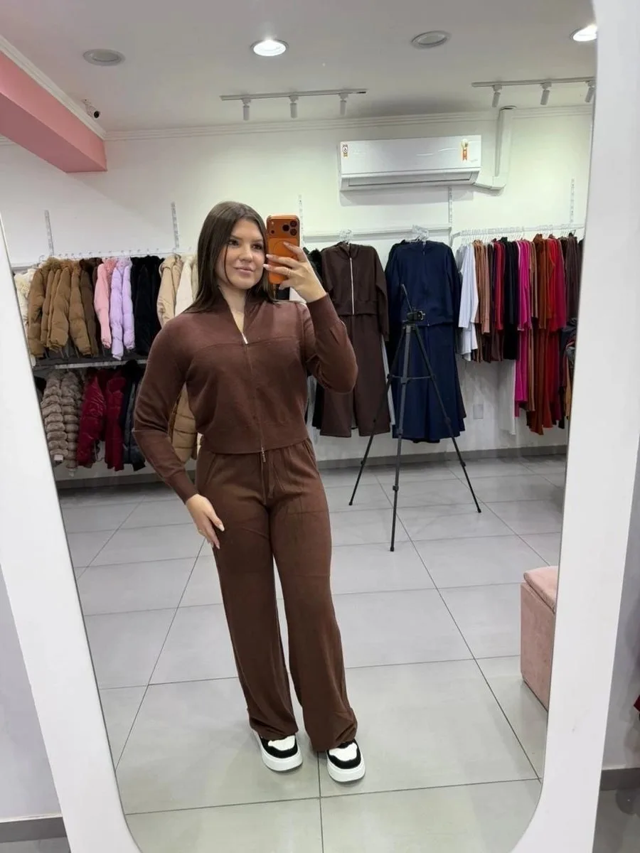 Conjunto Mousse Casaco zíper Com Calça Pantalona Marrom Escuro - foto 1