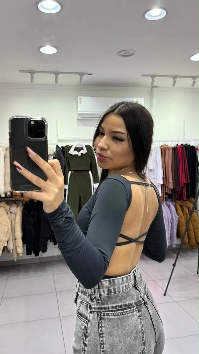 Body Poliamida Com Manga Longa Trançado Nas Costas Preto - foto 2