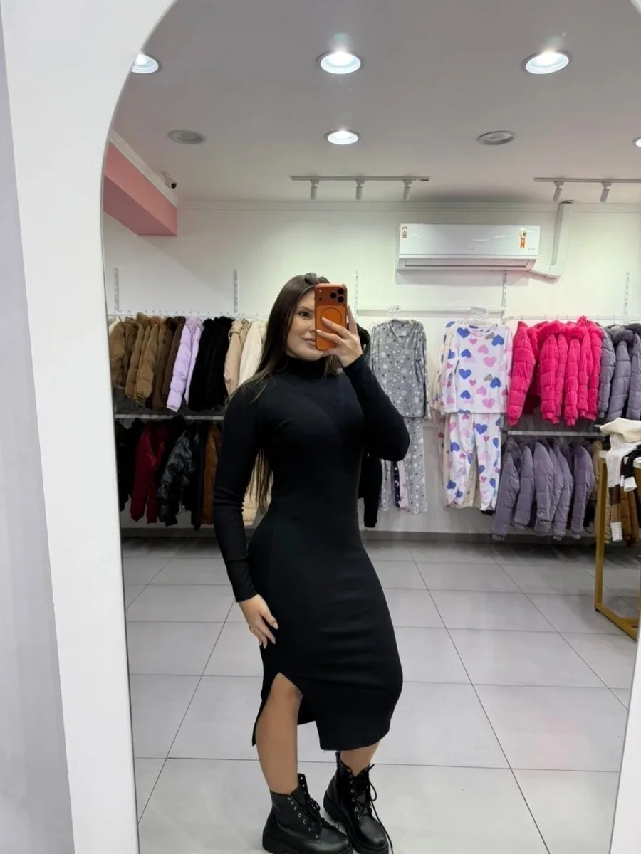 Vestido Mídi Ribana Com Gola E Fenda Lateral Preto - foto 1