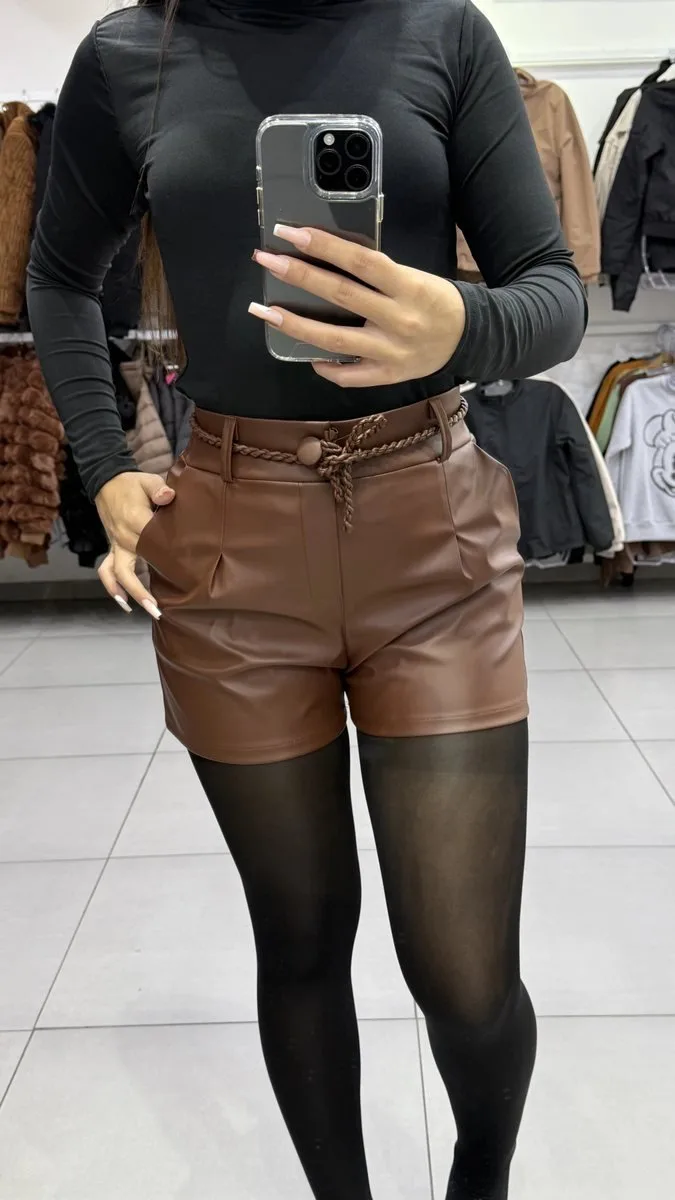 Short Courino Com Cinto Cordinha Marrom - foto 1