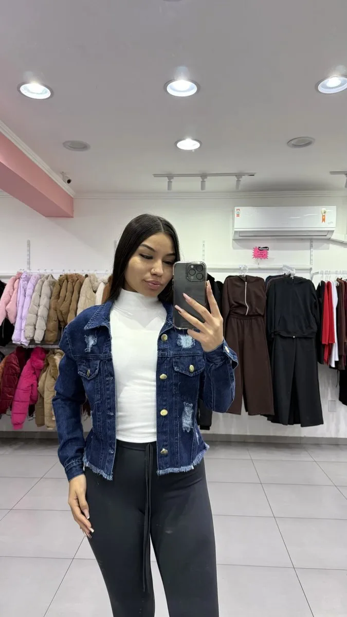 Jaqueta Jeans Lavagem Escura Detalhe Rasgos - foto 1
