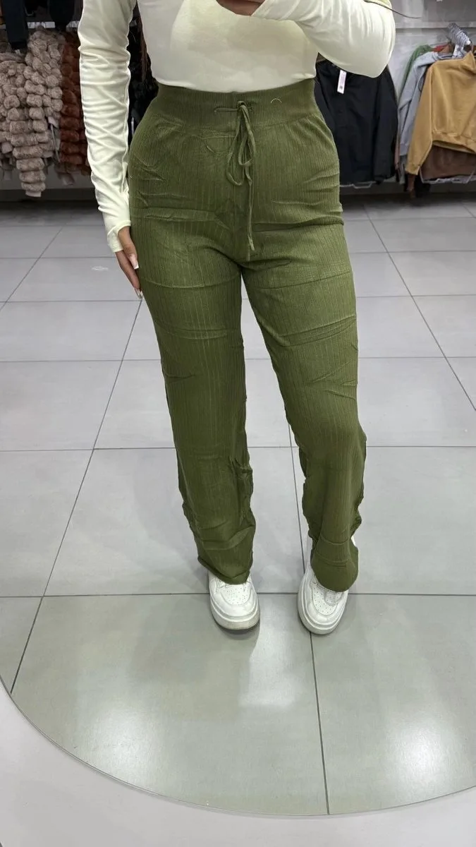 Calça Pantalona Modal Mousse Verde - foto 1