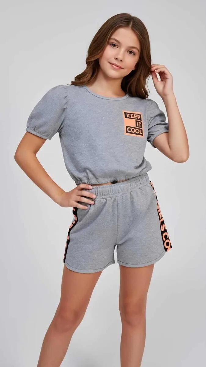 Conjunto Pami com Cropped Manga Princesa e Shorts - Cinza - foto 1