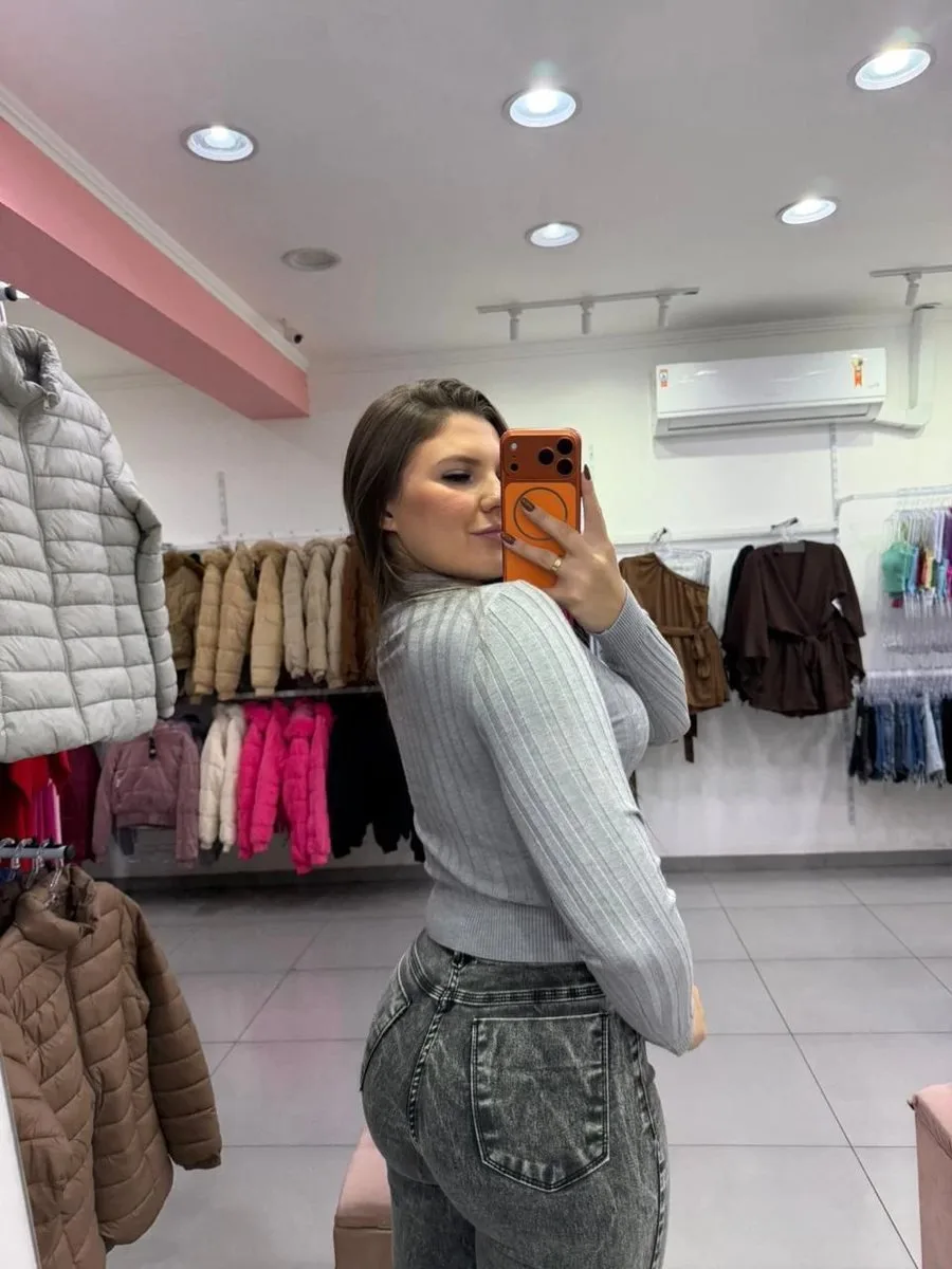 Cropped Modal Mousse Com Manga Longa E Gola Dobrada - foto 2