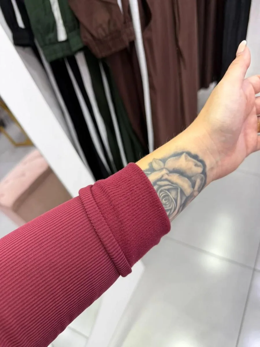 Cropped Térmico Canelado Com Gola Manga Longa Bordo - foto 3
