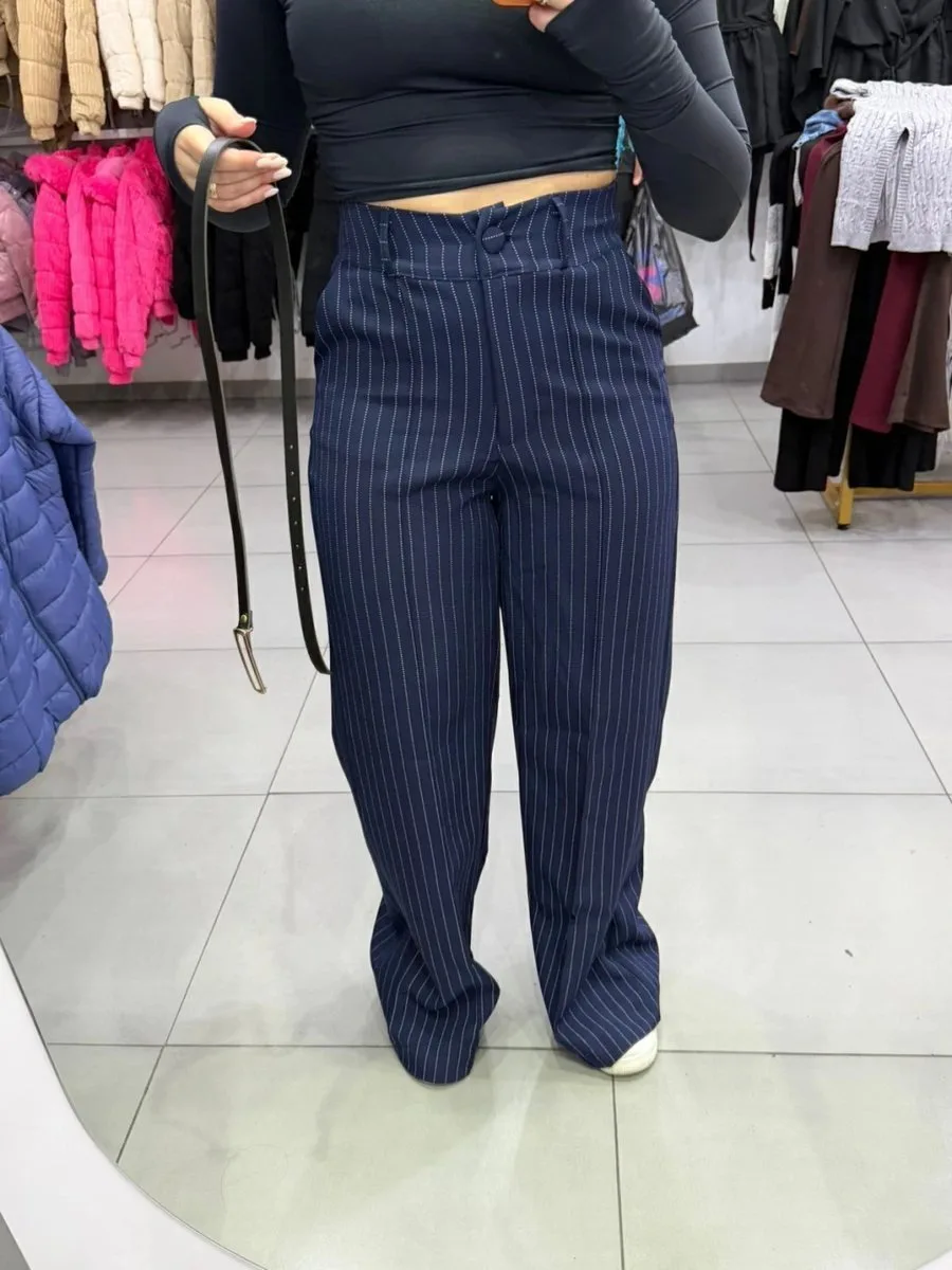 Calça Alfaiataria Com Listras E Cinto Azul - foto 3