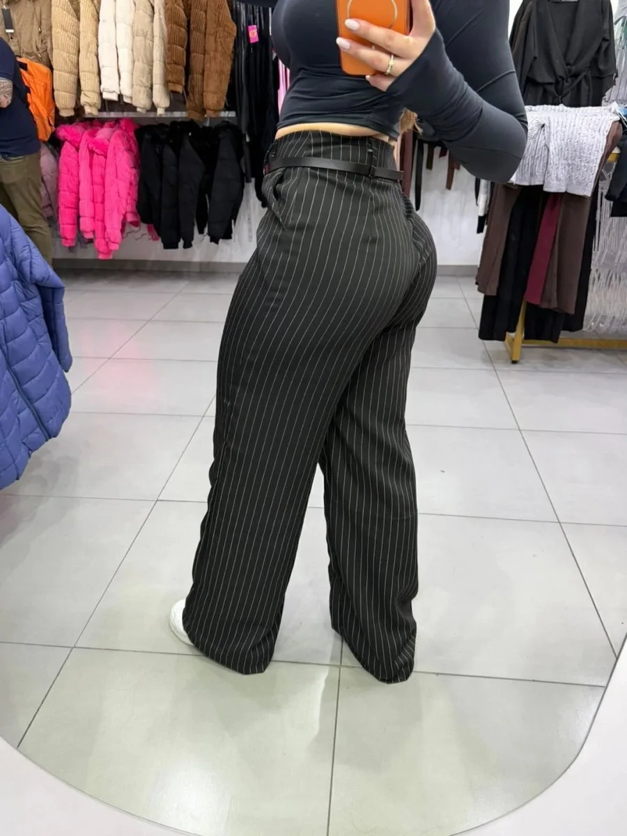 Calça Alfaiataria Com Listras E Cinto Preto - foto 2