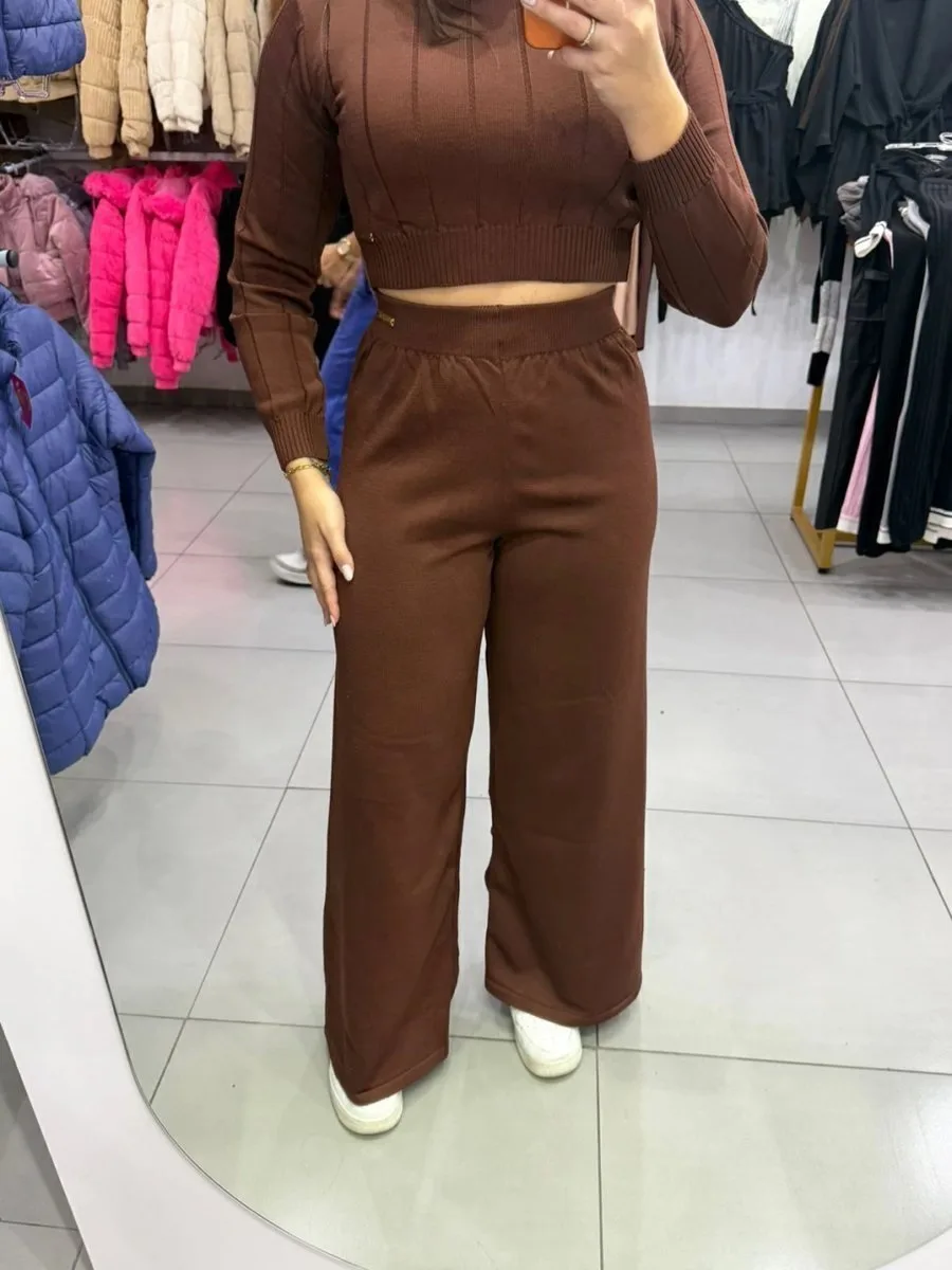 Conjunto Luxxo Cropped Com Detalhes Linhas E Gola Calça Pantalona Marrom Escuro - foto 5