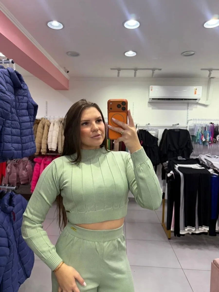 Conjunto Luxxo Cropped Com Detalhes Linhas E Gola Calça Pantalona Verde - foto 3