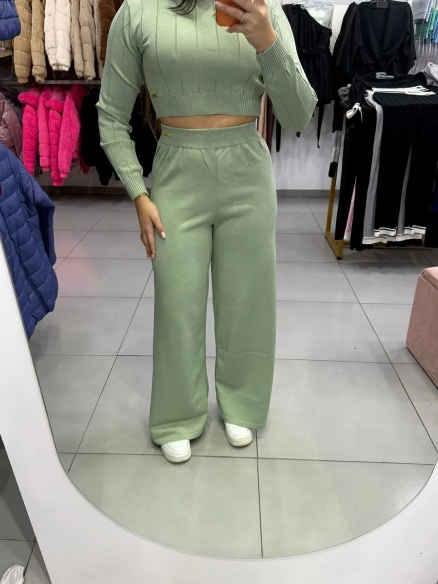 Conjunto Luxxo Cropped Com Detalhes Linhas E Gola Calça Pantalona Verde - foto 4