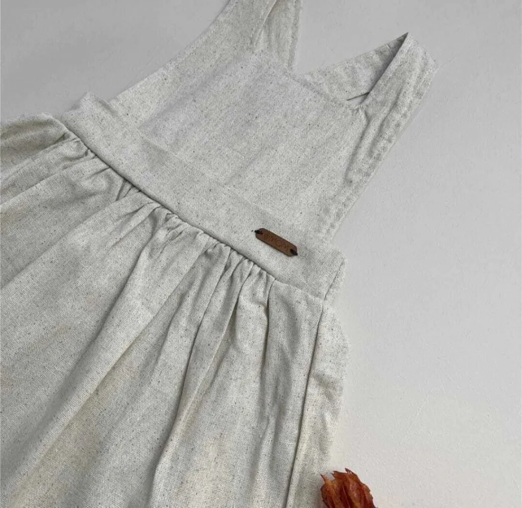 Vestido Jardineira Salopete Renovo Natural MOM - foto 4