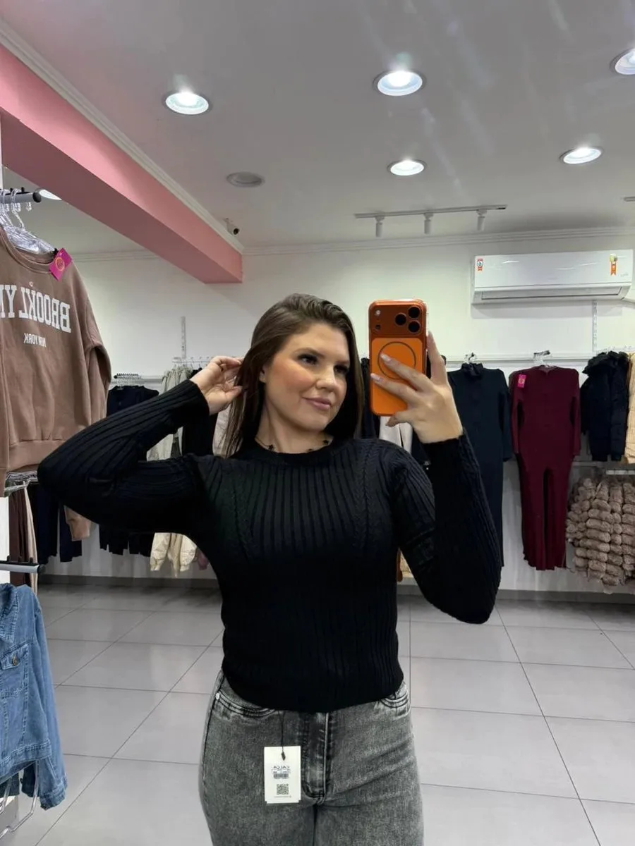 Blusa Modal Mousse Detalhes Trançados Preto - foto 1