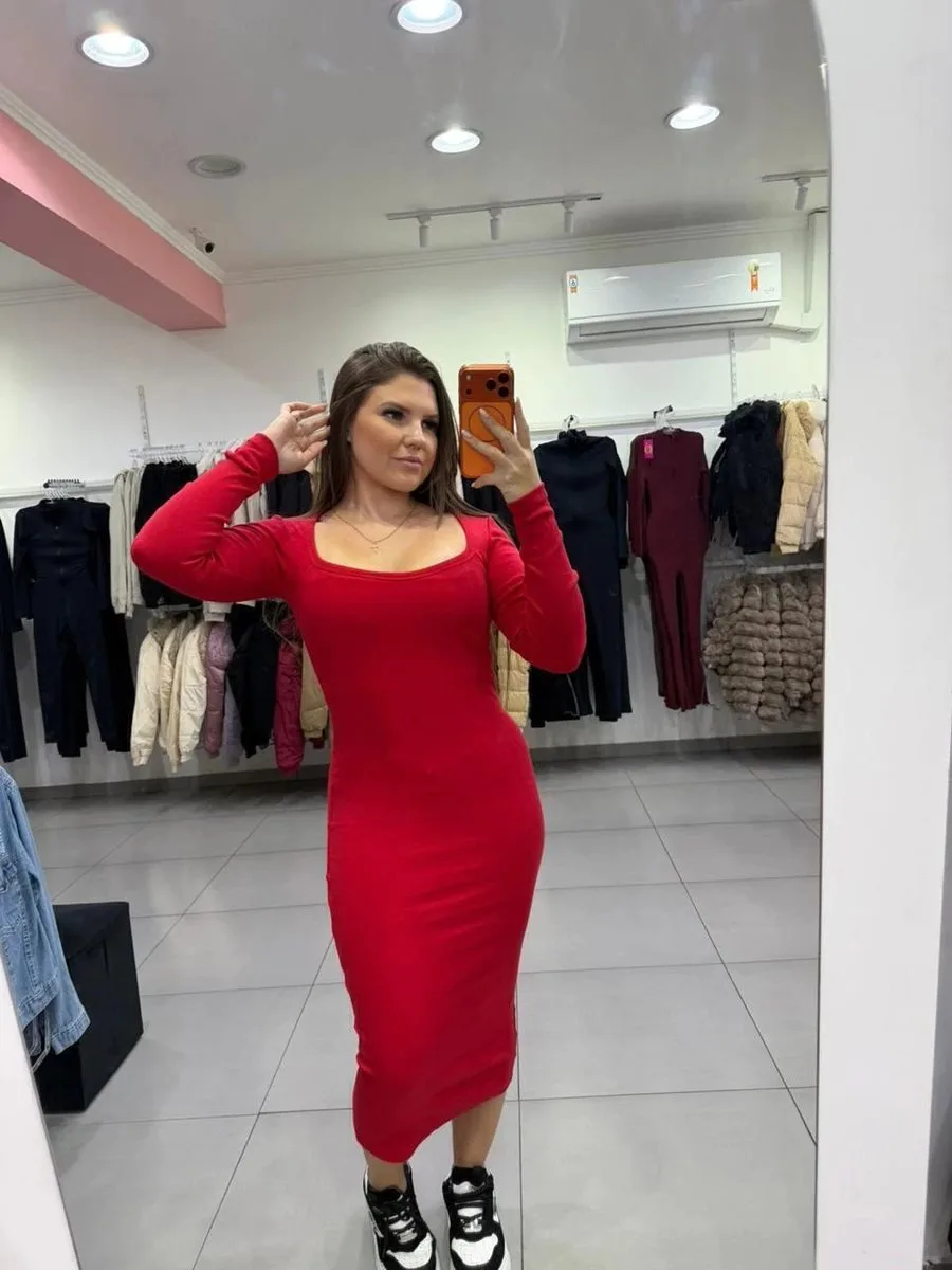 Vestido Ribana Midi Gola Quadrada Com Manga Longa Vermelho - foto 1
