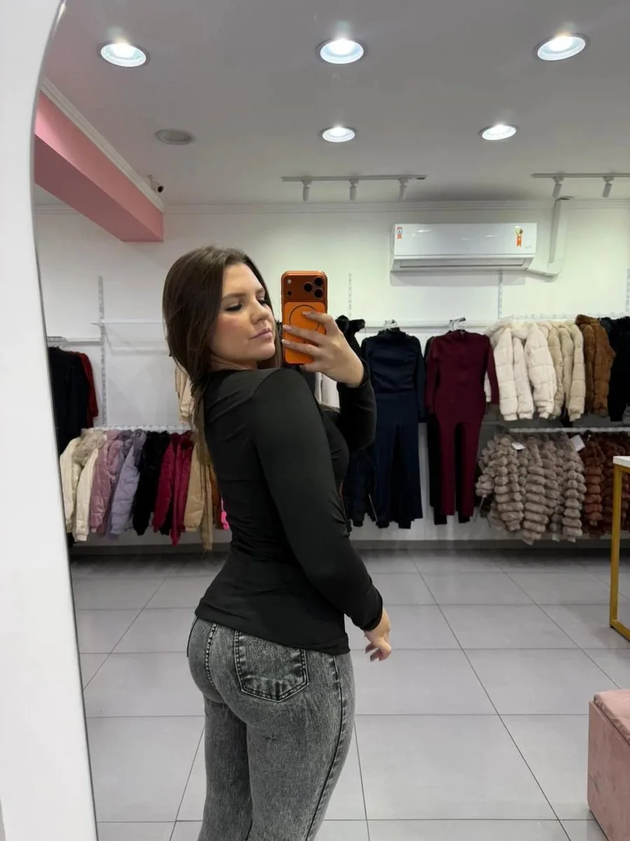 Blusa Térmica Básica Com Manga Longa Preto - foto 2