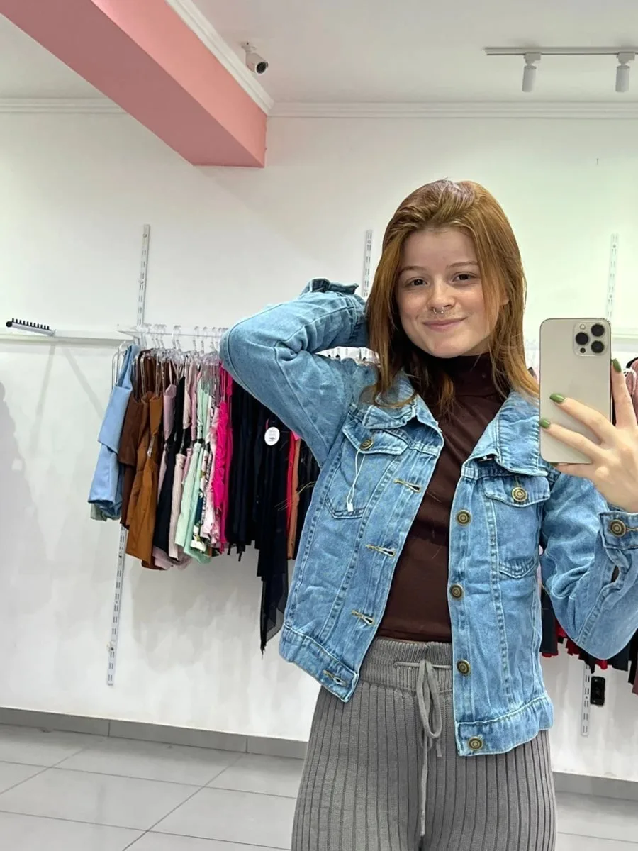 Jaqueta Jeans Lavagem Clara - foto 1