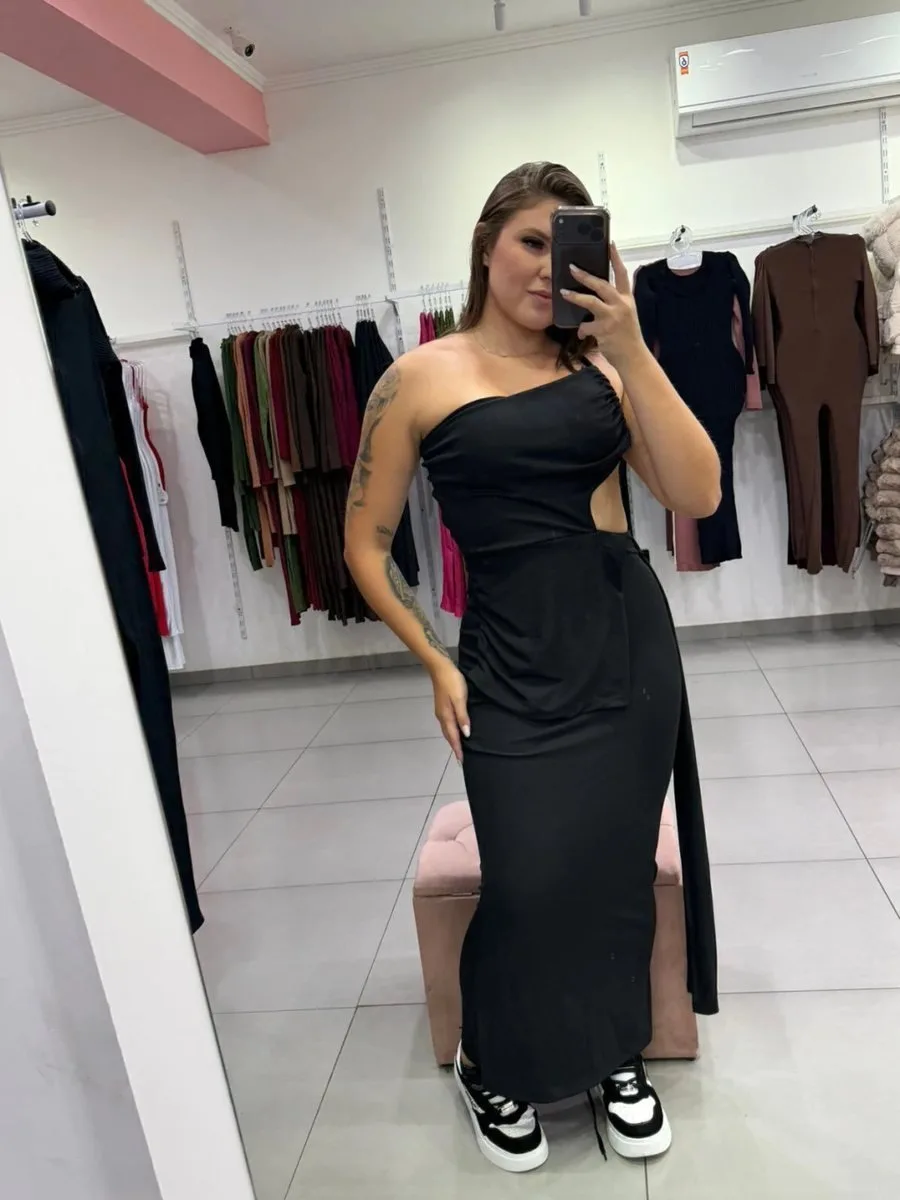 Vestido Canelado Fino Com Uma Alça E Detalhe na Frente Preto 049 - foto 1
