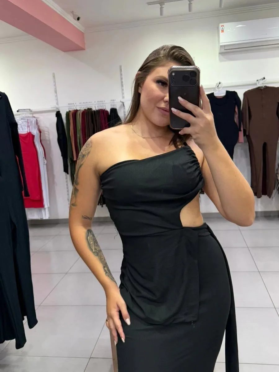 Vestido Canelado Fino Com Uma Alça E Detalhe na Frente Preto 049 - foto 2