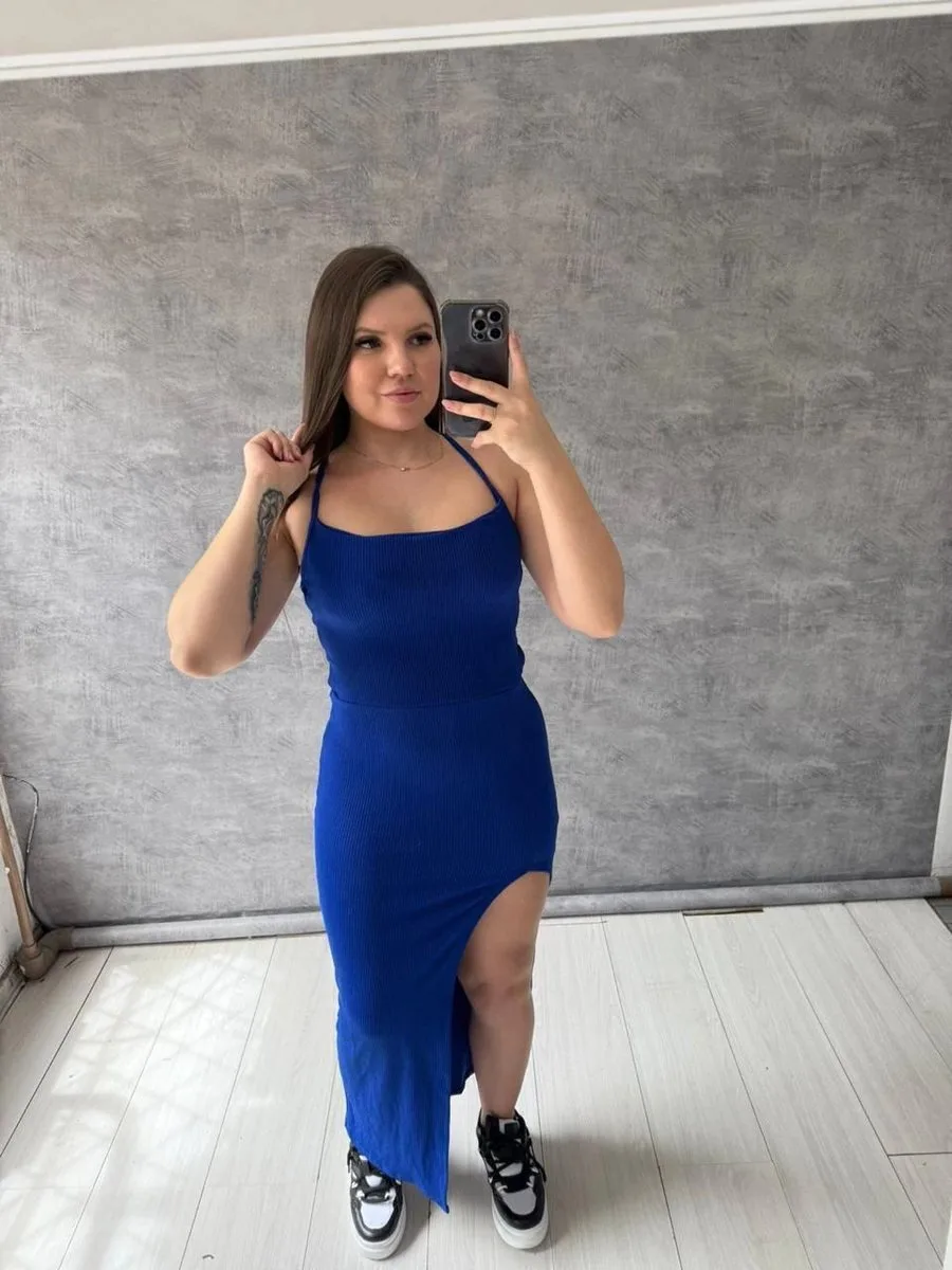Vestido Atoalhado Longo Trançado Nas Costas E Fenda Azul - foto 1