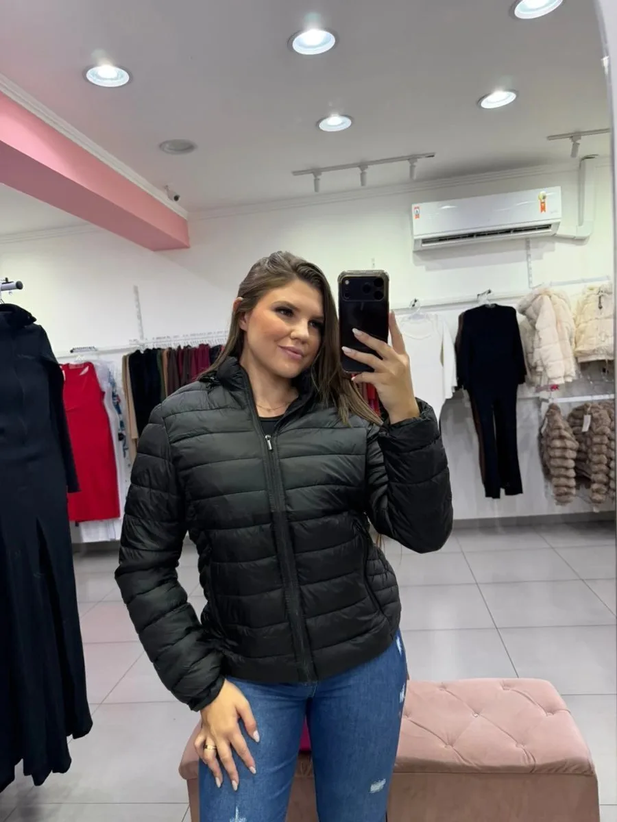 Jaqueta Bobojaco Com Capuz Removível Preto Com Pelo Dentro - foto 1