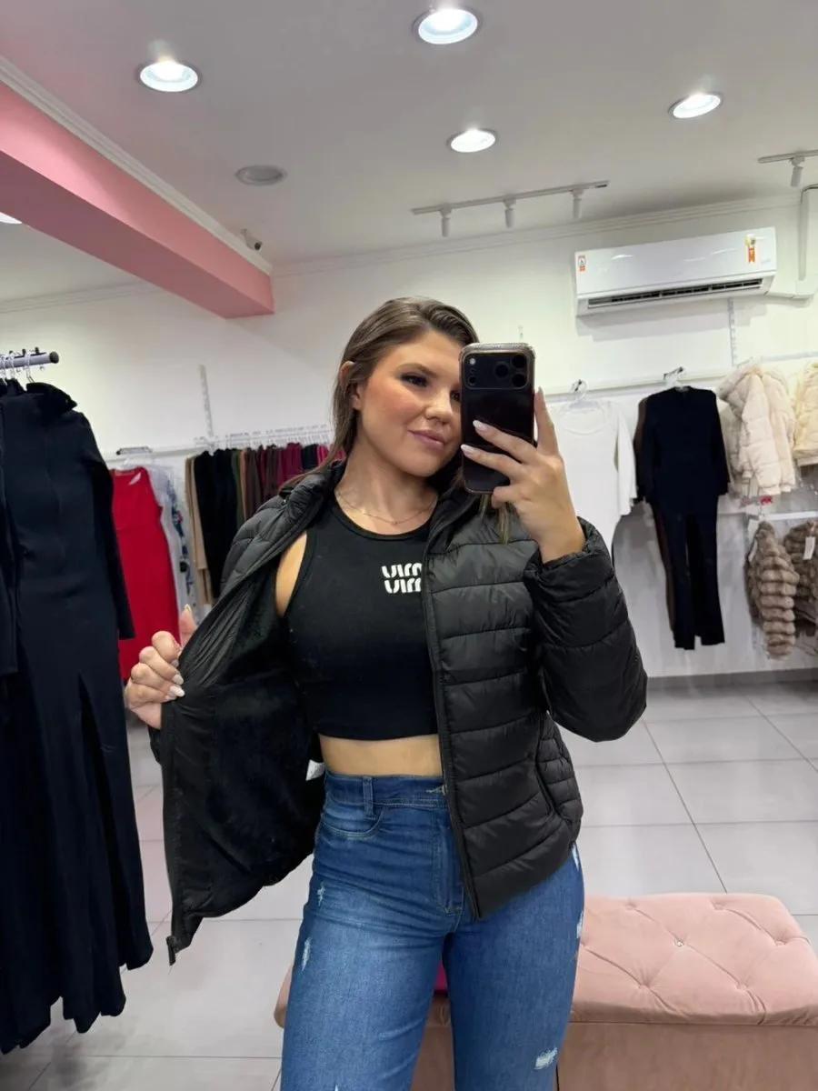 Jaqueta Bobojaco Com Capuz Removível Preto Com Pelo Dentro - foto 2