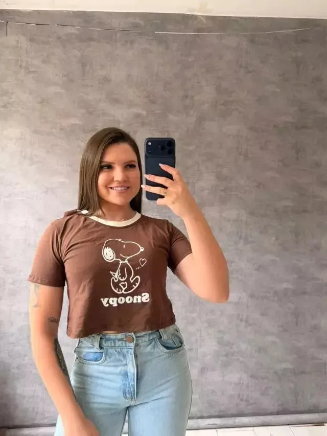 T-shirt Curta Estampa Snoopy Marrom - foto 1