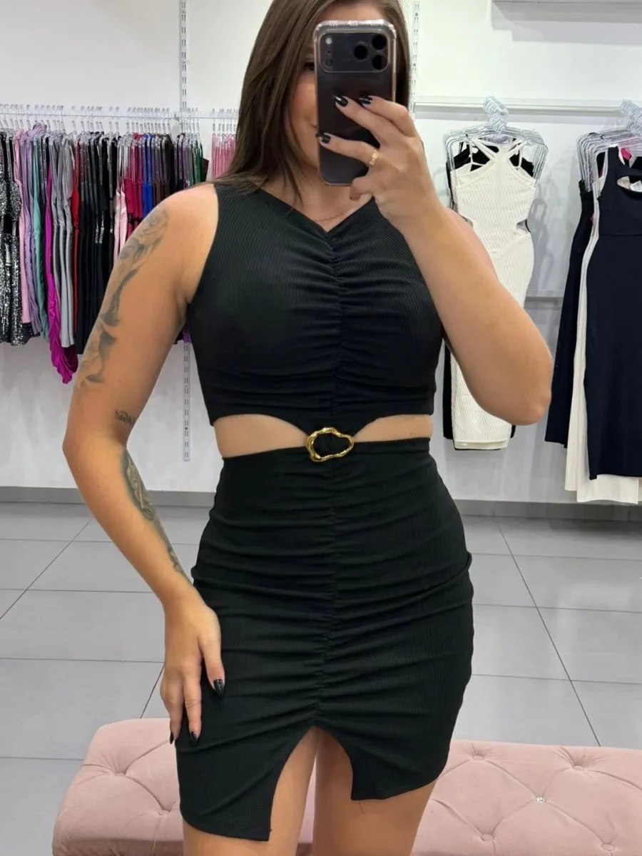 Vestido Curto com Abertura na Cintura Preto - foto 2